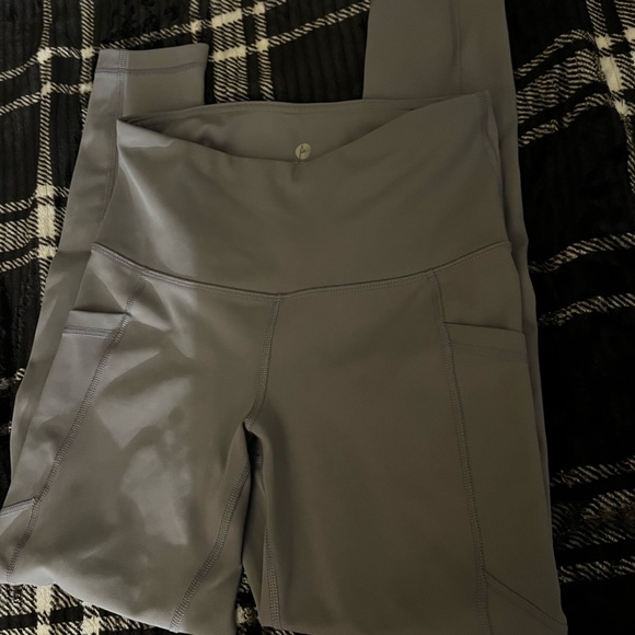 Light, purple leggings, size small - Picture 2 of 3